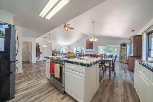 7254 Abutment Way, Igo, CA 96047