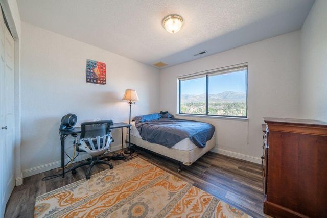 7254 Abutment Way, Igo, CA 96047