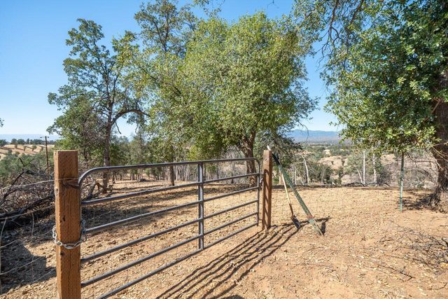 7254 Abutment Way, Igo, CA 96047