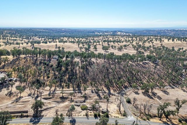 7254 Abutment Way, Igo, CA 96047