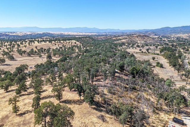 7254 Abutment Way, Igo, CA 96047