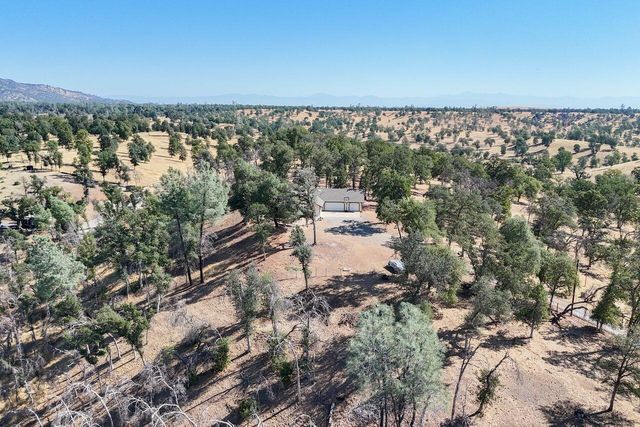 7254 Abutment Way, Igo, CA 96047