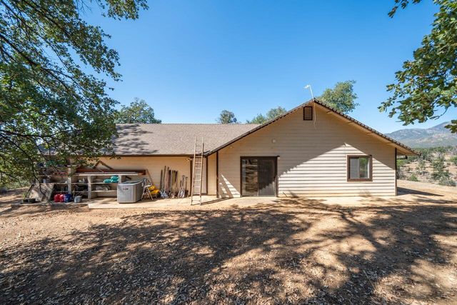 7254 Abutment Way, Igo, CA 96047