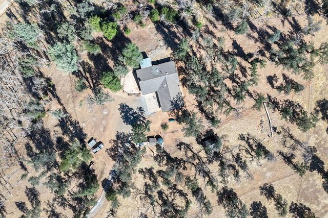 7254 Abutment Way, Igo, CA 96047