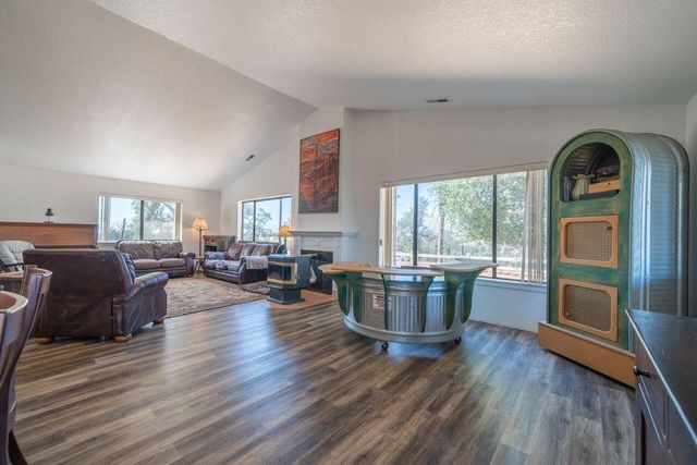 7254 Abutment Way, Igo, CA 96047