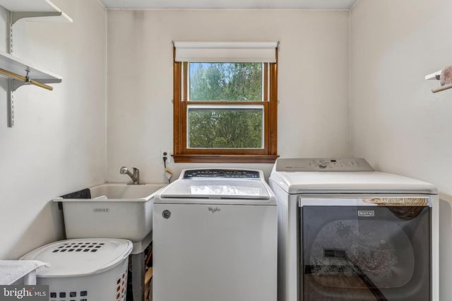 114 W SAVANNAH DR, Bear, DE 19701
