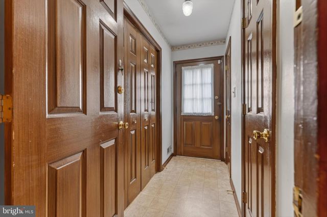 114 W SAVANNAH DR, Bear, DE 19701