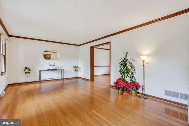114 W SAVANNAH DR, Bear, DE 19701