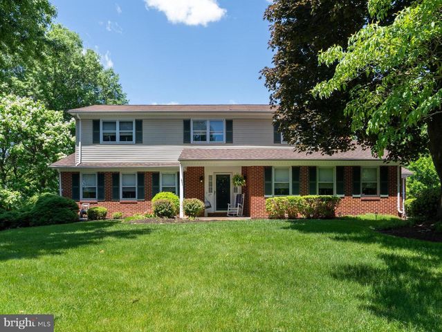 114 W SAVANNAH DR, Bear, DE 19701