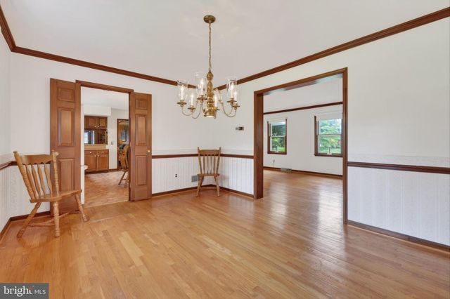 114 W SAVANNAH DR, Bear, DE 19701