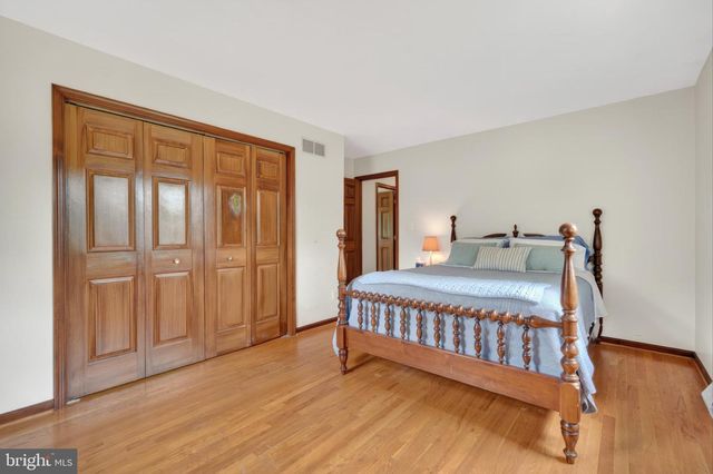 114 W SAVANNAH DR, Bear, DE 19701