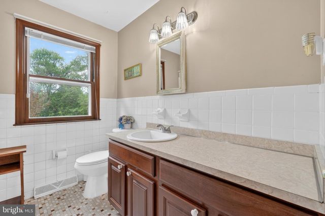 114 W SAVANNAH DR, Bear, DE 19701