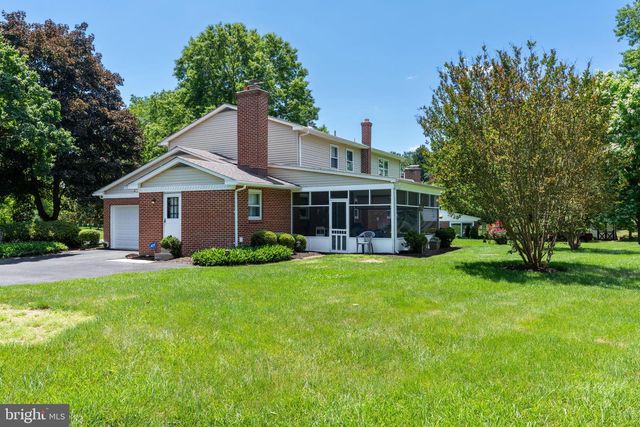 114 W SAVANNAH DR, Bear, DE 19701