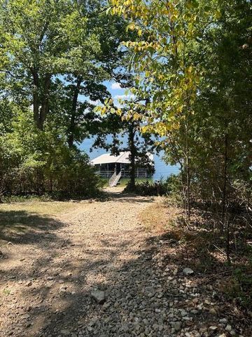 43 Dale Drive, Kimberling City, MO 65686