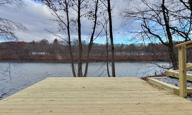 112 River Road, Shelton, CT 06484