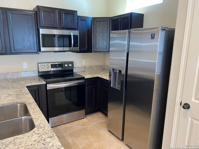 14111 Fratelli Rd, San Antonio, TX 78233