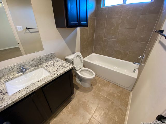 14111 Fratelli Rd, San Antonio, TX 78233