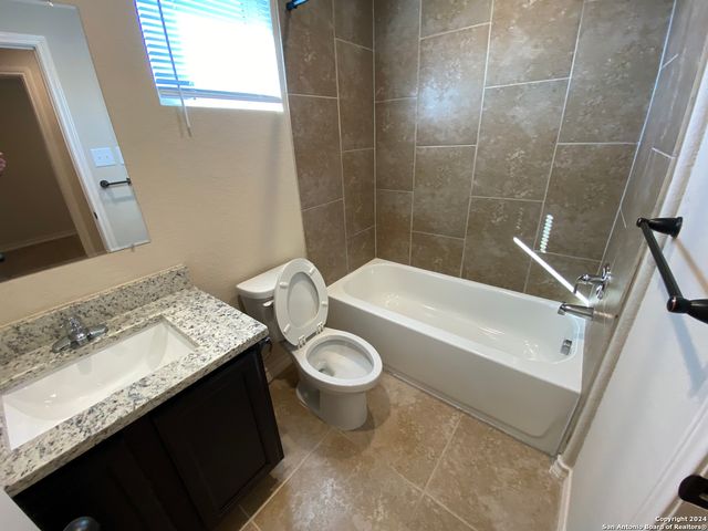 14111 Fratelli Rd, San Antonio, TX 78233