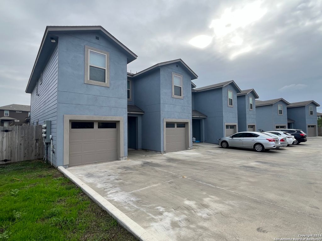 14111 Fratelli Rd, San Antonio, TX 78233