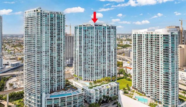 90 SW 3rd St 1811, Miami, FL 33130
