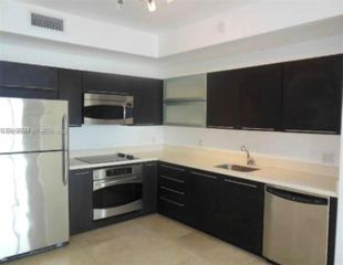 90 SW 3rd St 1811, Miami, FL 33130