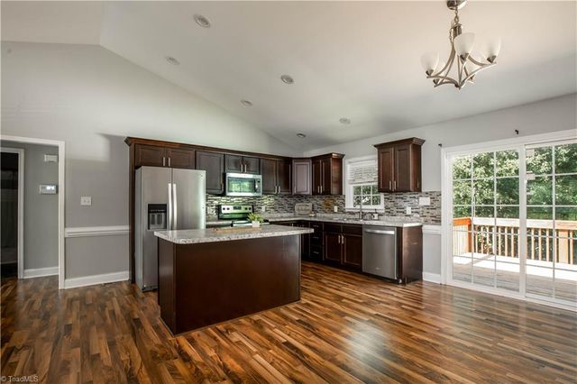9 Brandy Wine Drive, Thomasville, NC 27360