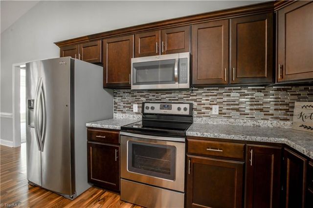 9 Brandy Wine Drive, Thomasville, NC 27360