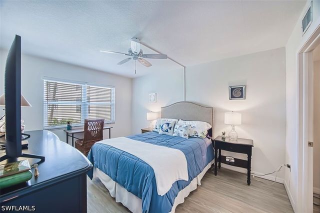 1624 Pine Valley DR 211, Fort Myers, FL 33907