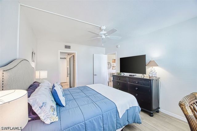 1624 Pine Valley DR 211, Fort Myers, FL 33907