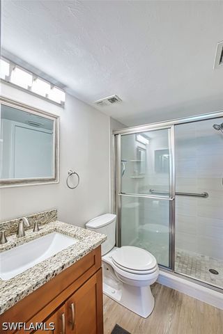 1624 Pine Valley DR 211, Fort Myers, FL 33907