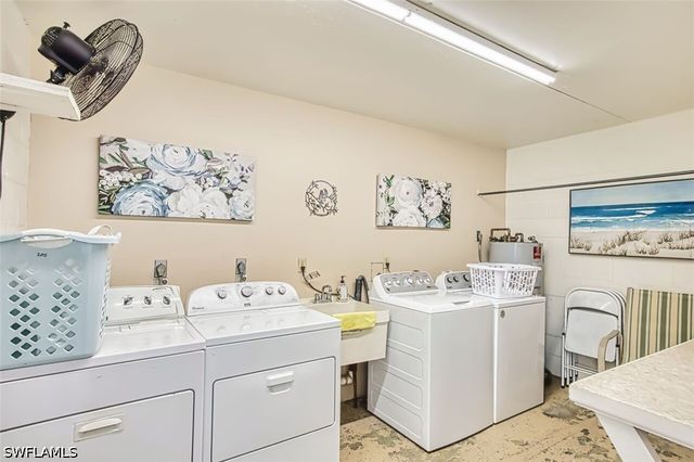 1624 Pine Valley DR 211, Fort Myers, FL 33907