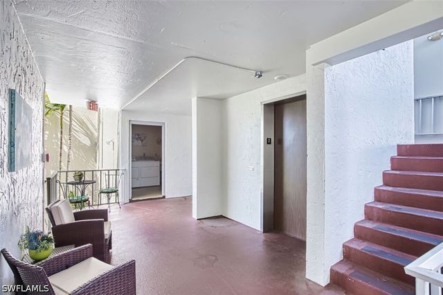 1624 Pine Valley DR 211, Fort Myers, FL 33907