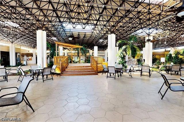 1624 Pine Valley DR 211, Fort Myers, FL 33907