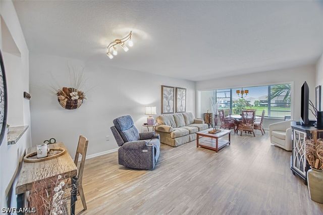 1624 Pine Valley DR 211, Fort Myers, FL 33907