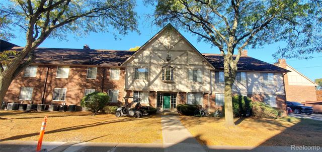 30224 Southfield Road, Southfield, MI 48076