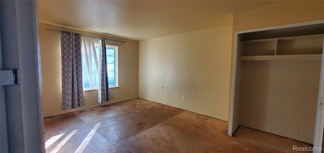 30224 Southfield Road, Southfield, MI 48076