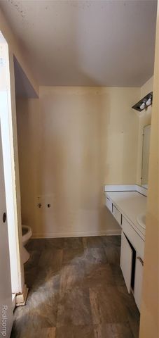 30224 Southfield Road, Southfield, MI 48076