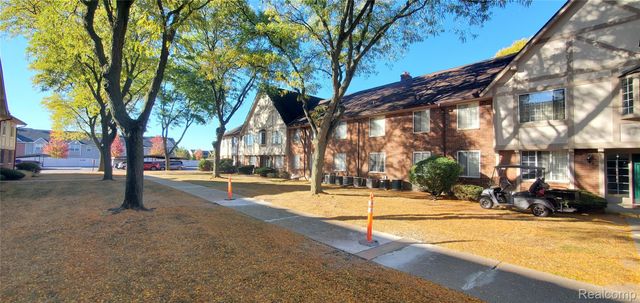 30224 Southfield Road, Southfield, MI 48076