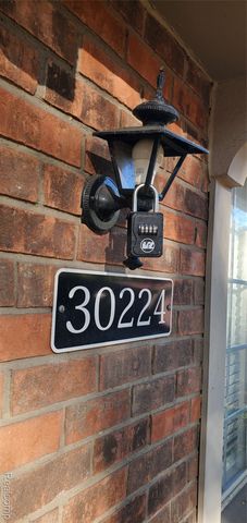 30224 Southfield Road, Southfield, MI 48076