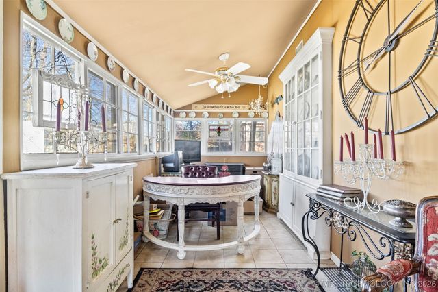 403 N Choctaw Avenue, Claremore, OK 74017