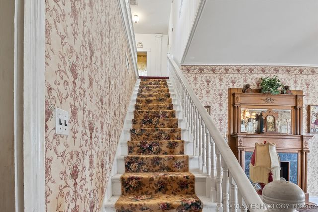 403 N Choctaw Avenue, Claremore, OK 74017