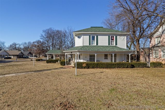 403 N Choctaw Avenue, Claremore, OK 74017