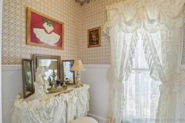 403 N Choctaw Avenue, Claremore, OK 74017