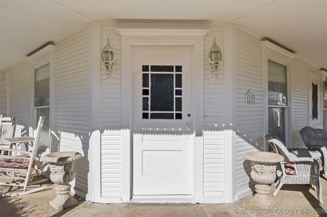 403 N Choctaw Avenue, Claremore, OK 74017