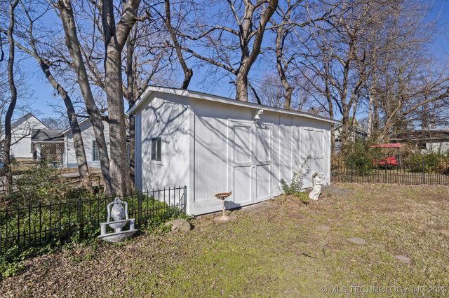 403 N Choctaw Avenue, Claremore, OK 74017