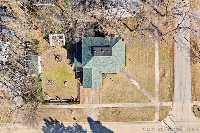 403 N Choctaw Avenue, Claremore, OK 74017