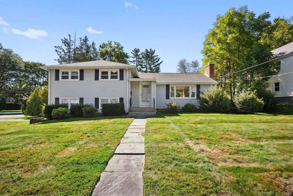 53 Whitehill Drive, West Hartford, CT 06117