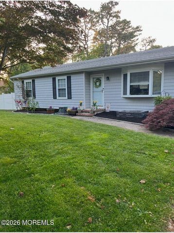 1117 12th Avenue, Toms River, NJ 08757