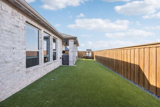 208 Castle Rock Drive, Melissa, TX 75454