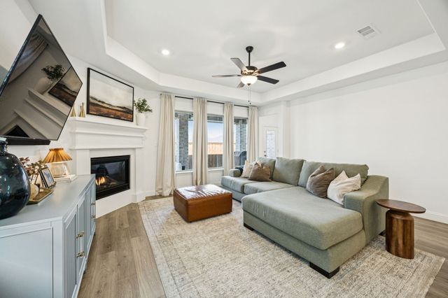 208 Castle Rock Drive, Melissa, TX 75454